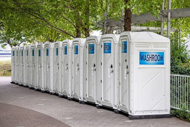 Best Portable restroom trailer rental  in Fox Lake, IL